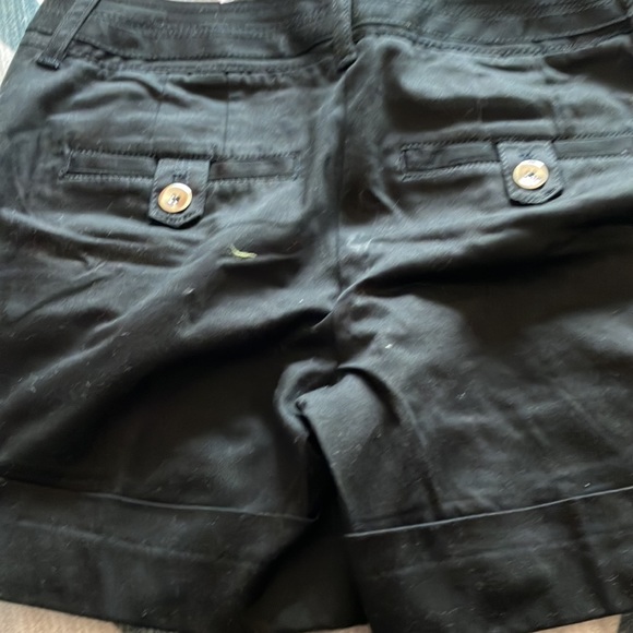 WHBM black shorts size0 - Picture 2 of 4
